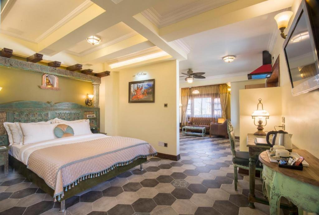 Heritage Hotel Suites And Spa Pokhara Dış mekan fotoğraf